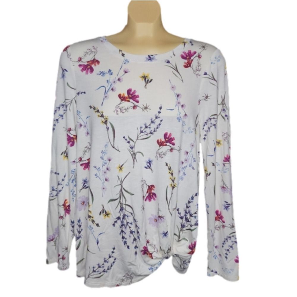 TIME and Tru floral top​